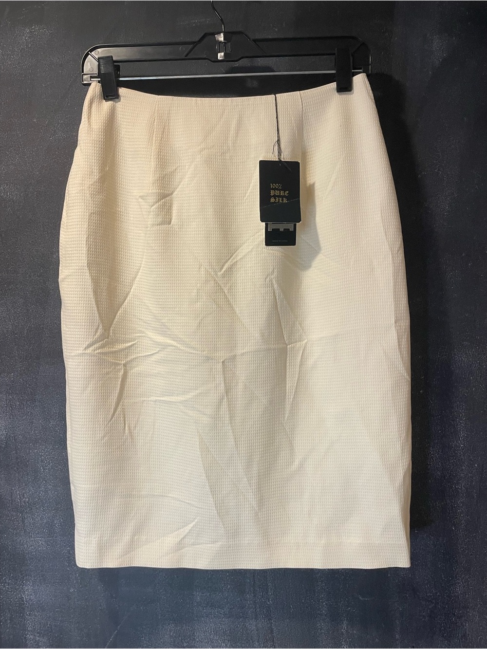 NWT Suzelle 100% Silk Ivory Textured Pencil Skirt Size 6 Lined Classic Career